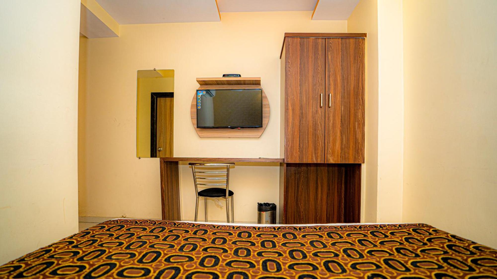 Hotel Hill Park Мумбаи Экстерьер фото